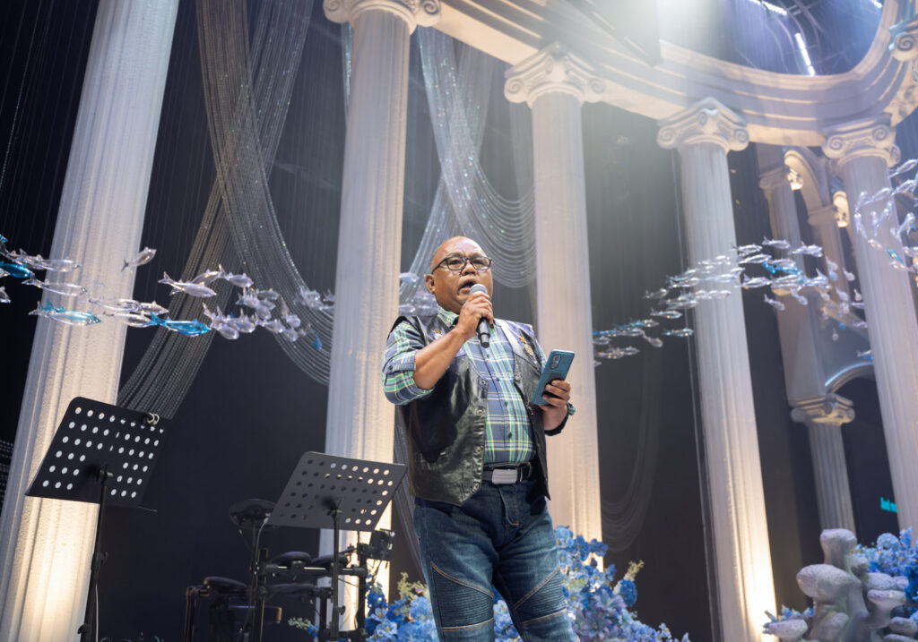 Figure 9: Company employee Ari Lasso ft BCL performing the classic song "Aku Dan Dirimu"