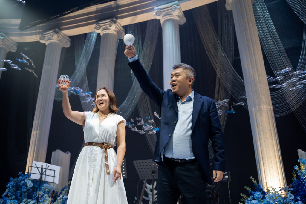 Figure 18: Managing Director Zhang Lei and his wife raising a toast with everyone