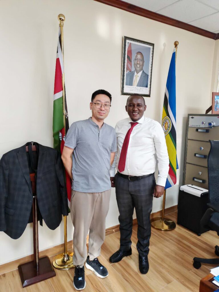 Figure 3: Our representative, Wang Tongliang, engaged in discussions with the Principal Secretary of the Ministry of Water and Irrigation regarding infrastructure project collaboration